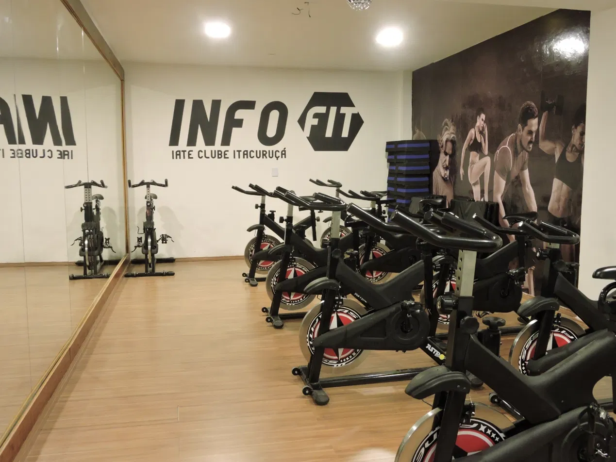 Sala de spinning da InfoFit